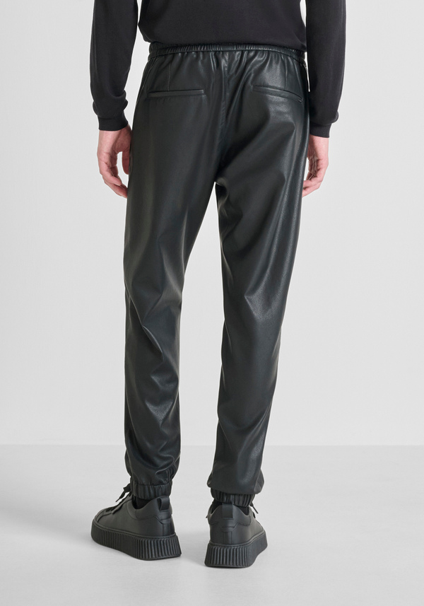 REGULAR FIT "NATE" TROUSERS IN IMITATION LEATHER - Antony Morato Online Shop