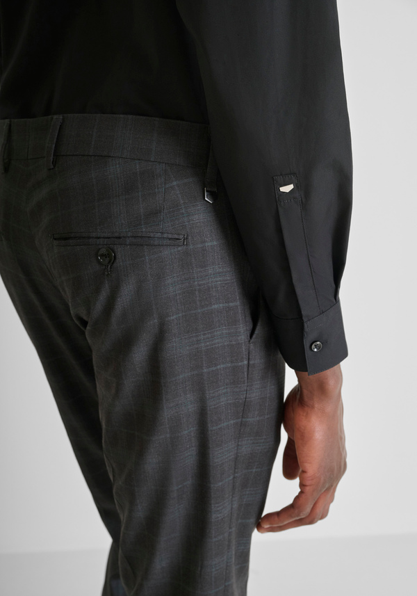 "BONNIE" SLIM FIT TROUSERS IN STRETCH VISCOSE BLEND WITH CHECK PATTERN - Antony Morato Online Shop