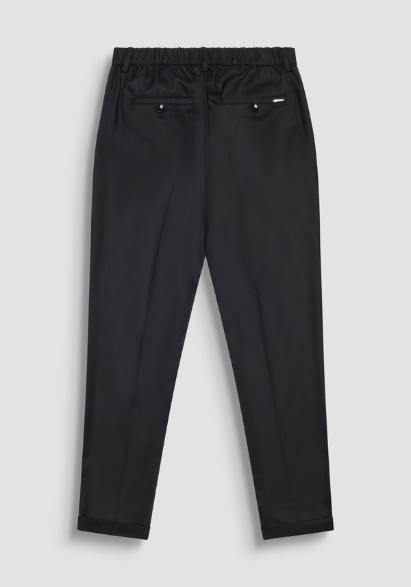 PANTALONI "GUSTAF" CARROT FIT NERO IN VISCOSA - Antony Morato Online Shop