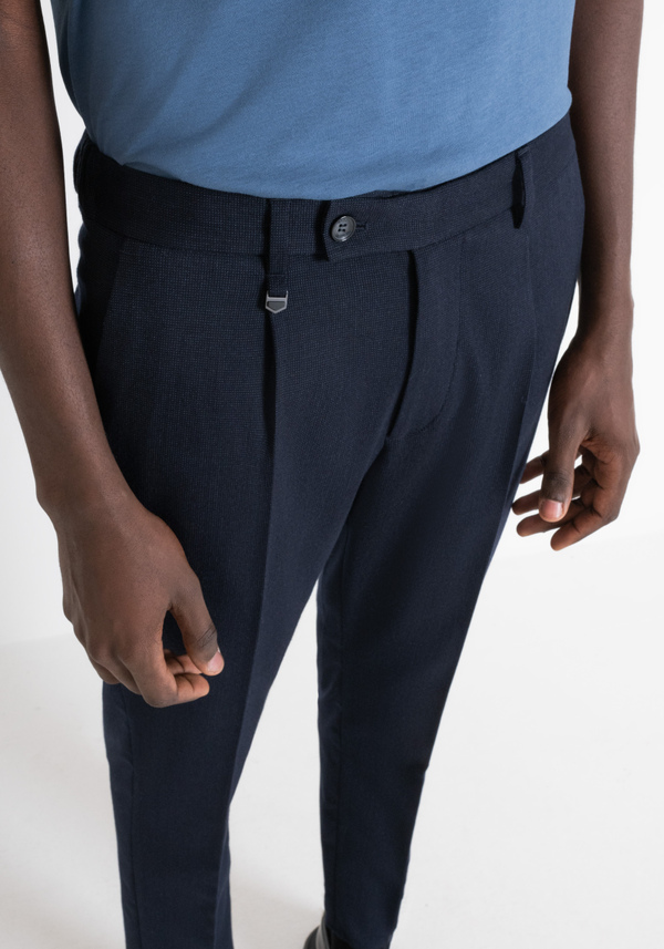 PANTALON « LUIS » REGULAR FIT EN VISCOSE ÉLASTIQUE AVEC MICRO-MOTIF - Antony Morato Online Shop