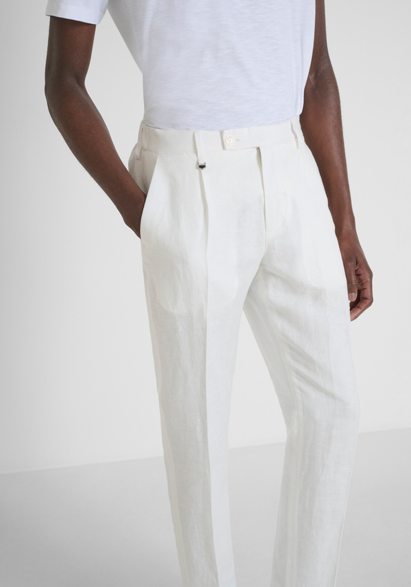 PANTALÓN REGULAR FIT «LUIS» EN MEZCLA DE LINO FLAMEADO - Antony Morato Online Shop