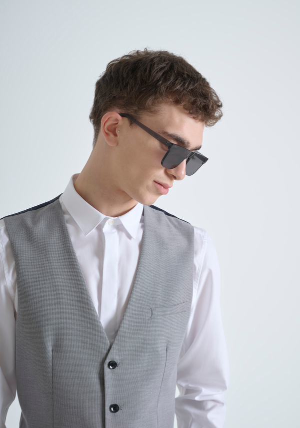 VISCOSE BLEND SLIM FIT WAISTCOAT WITH BUCKLE ON THE BACK - Antony Morato Online Shop