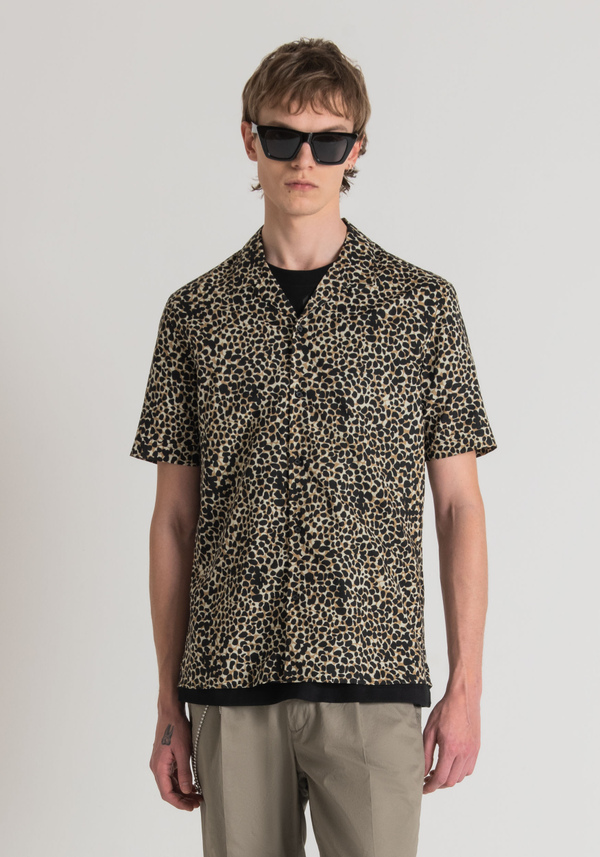 STRAIGHT-FIT SHORT-SLEEVED SHIRT IN PURE COTTON WITH ALL-OVER ANIMAL PRINT - Antony Morato Online Shop