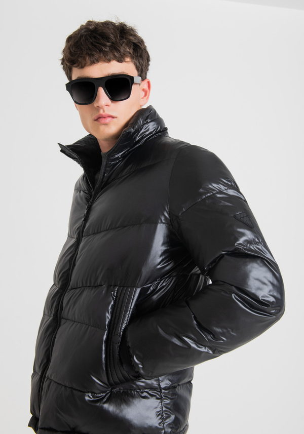 REGULAR FIT JACKET WITH ECO-SUSTAINABLE PADDING WITH AN IRIDESCENT EFFECT - Antony Morato Online Shop