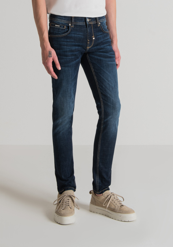 "GILMOUR" SUPER SKINNY FIT JEANS IN STRETCH DENIM BLEND WITH DARK WASH AND CONTRAST STITCHING - Antony Morato Online Shop