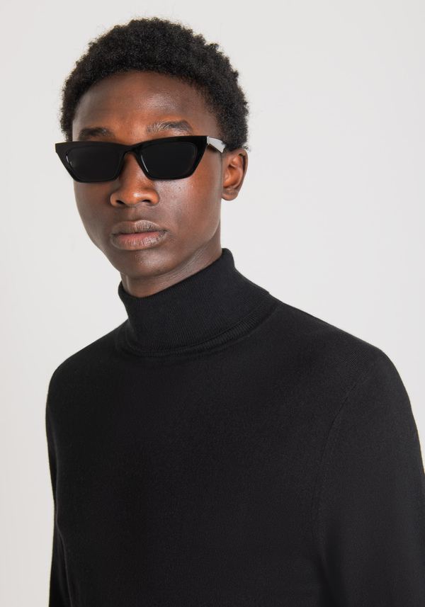 REGULAR FIT TURTLENECK SWEATER IN WARM WOOL BLEND YARN - Antony Morato Online Shop