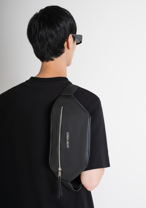 SOLID COLOUR BUM BAG IN A PALMELLATO EFFECT FABRIC - Antony Morato Online Shop