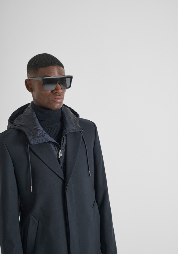 REGULAR FIT COAT WITH ECO-PADDED DUPONT SORONA HOOD - Antony Morato Online Shop