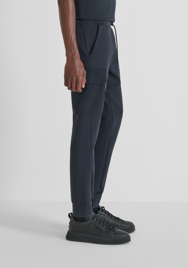 REGULAR FIT JOGGINGHOSE AUS BAUMWOLLMISCHUNG MIT GROSSEN TASCHEN - Antony Morato Online Shop