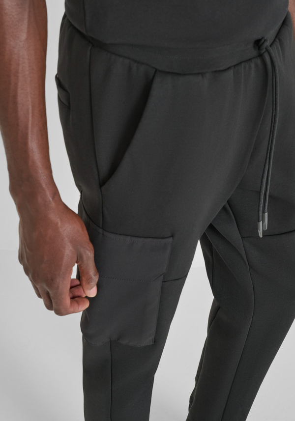 REGULAR FIT JOGGINGHOSE AUS BAUMWOLLMISCHUNG MIT GROSSEN TASCHEN - Antony Morato Online Shop