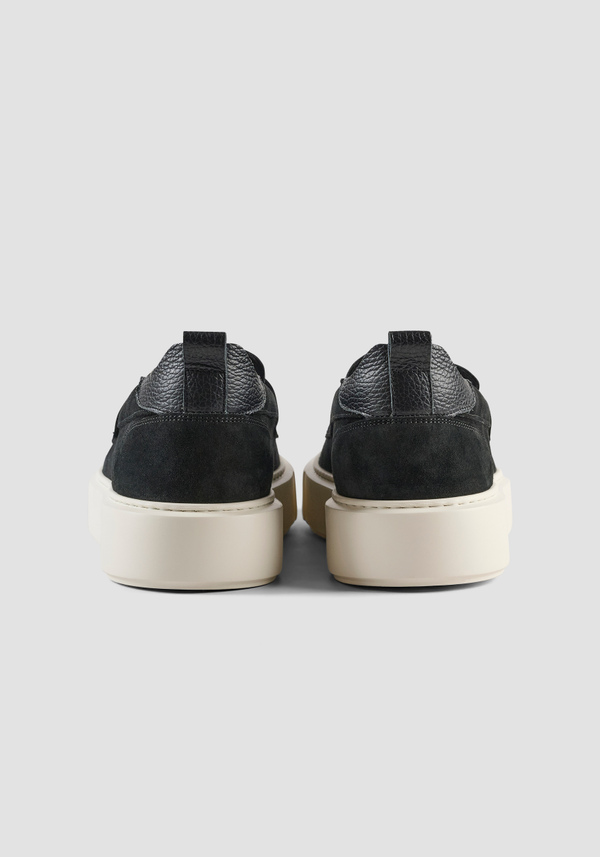 "METAL ROWAN" LOAFERS IN SUEDE - Antony Morato Online Shop