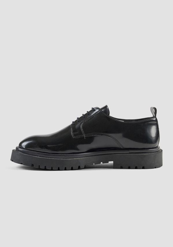 DERBY SHINY « RUSSELL » EN SIMILICUIR VERNI - Antony Morato Online Shop