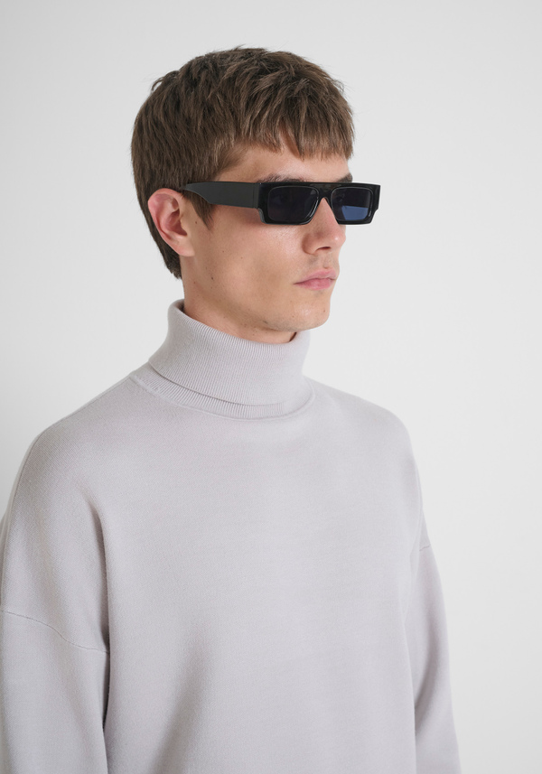 RELAXED FIT TURTLENECK SWEATER IN VISCOSE BLEND - Antony Morato Online Shop