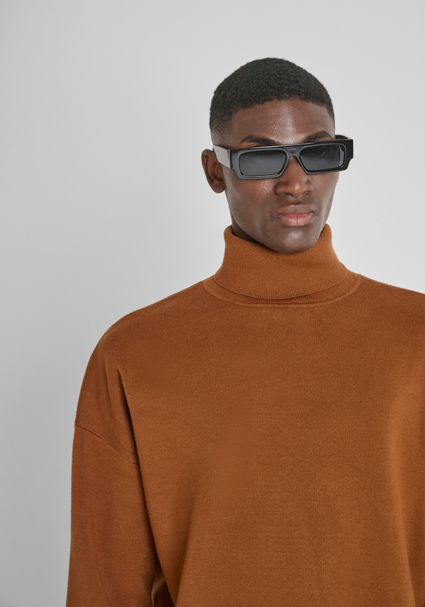 RELAXED FIT TURTLENECK SWEATER IN VISCOSE BLEND - Antony Morato Online Shop