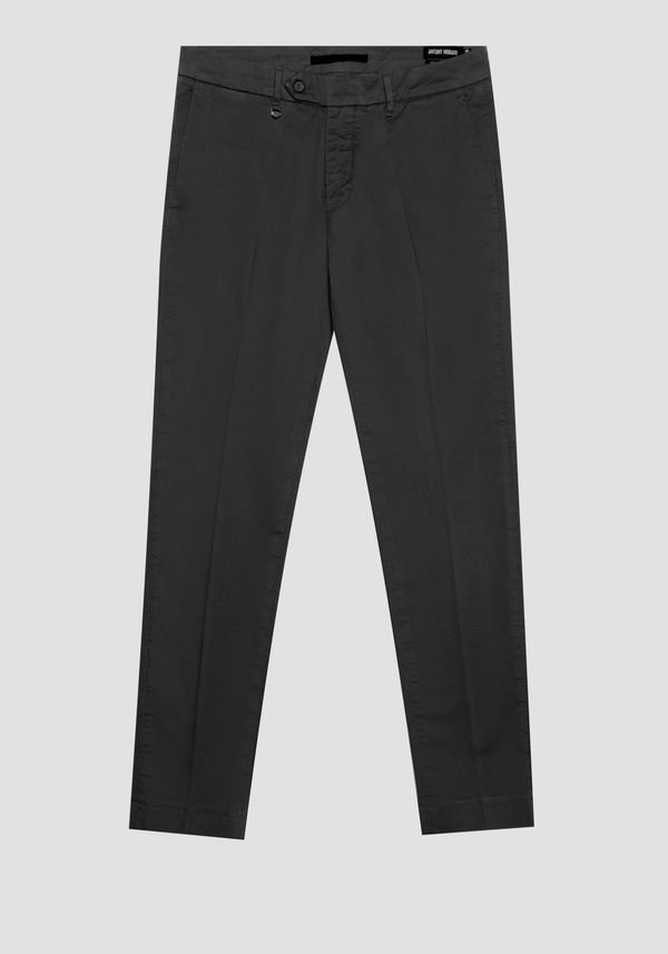 "BRYAN" SKINNY FIT TROUSERS IN SOFT MICRO-WEAVE STRETCH COTTON - Antony Morato Online Shop