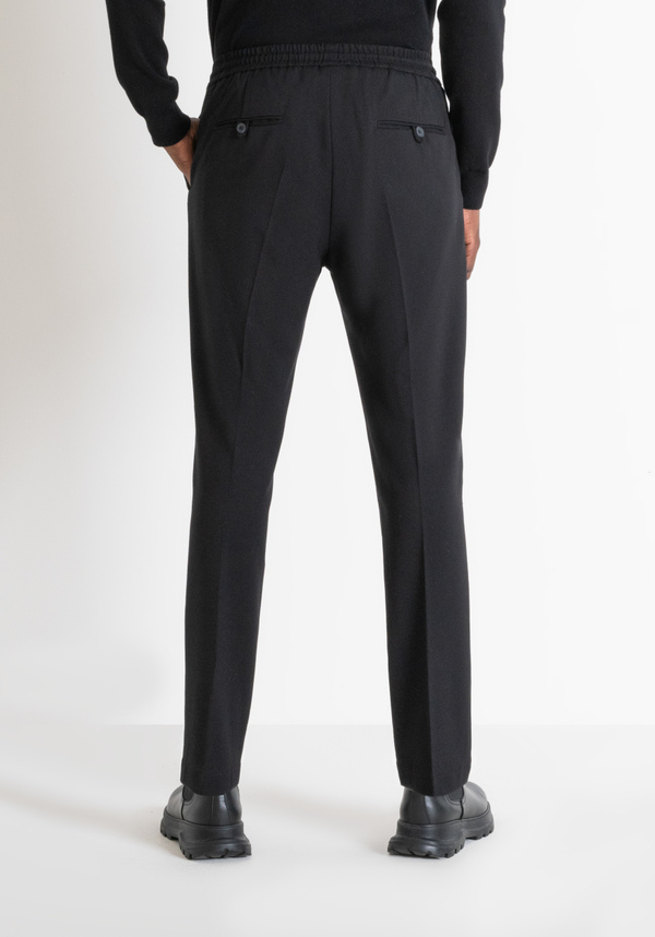 HOSE „NEIL“ REGULAR FIT AUS SCHWARZEM VISKOSE-MISCHGEWEBE - Antony Morato Online Shop