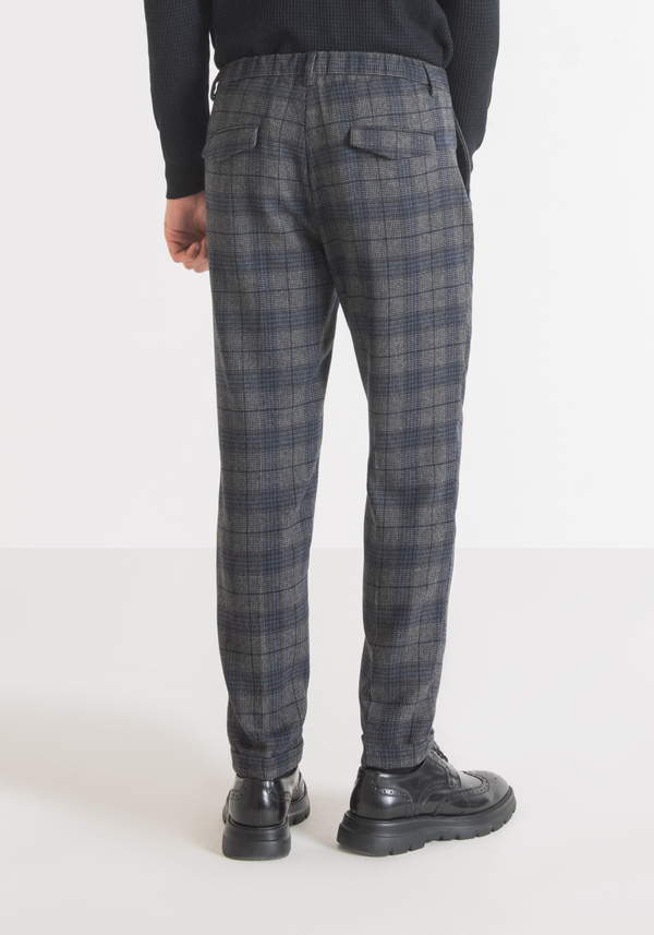 "GUSTAF" CARROT FIT TROUSERS IN WARM WOOL-BLEND FABRIC WITH PRINCE OF WALES PATTERN - Antony Morato Online Shop