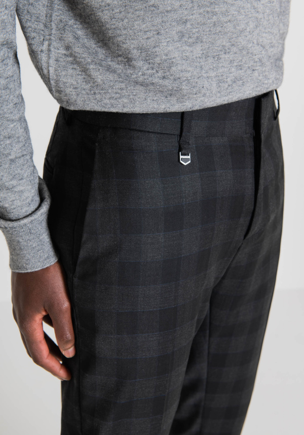 "BONNIE" SLIM-FIT TROUSERS WITH CHECK PATTERN - Antony Morato Online Shop