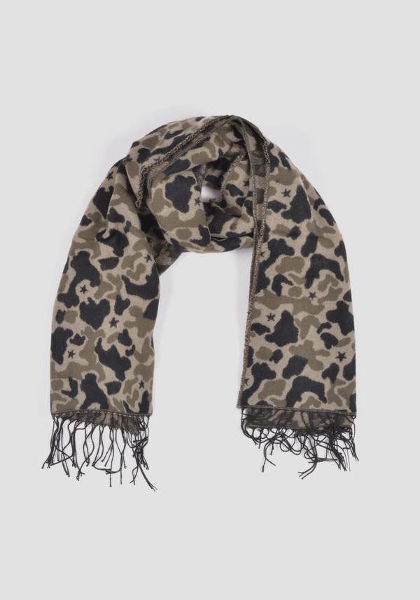COTTON-BLEND SCARF WITH A JACQUARD-CAMOUFLAGE EFFECT - Antony Morato Online Shop