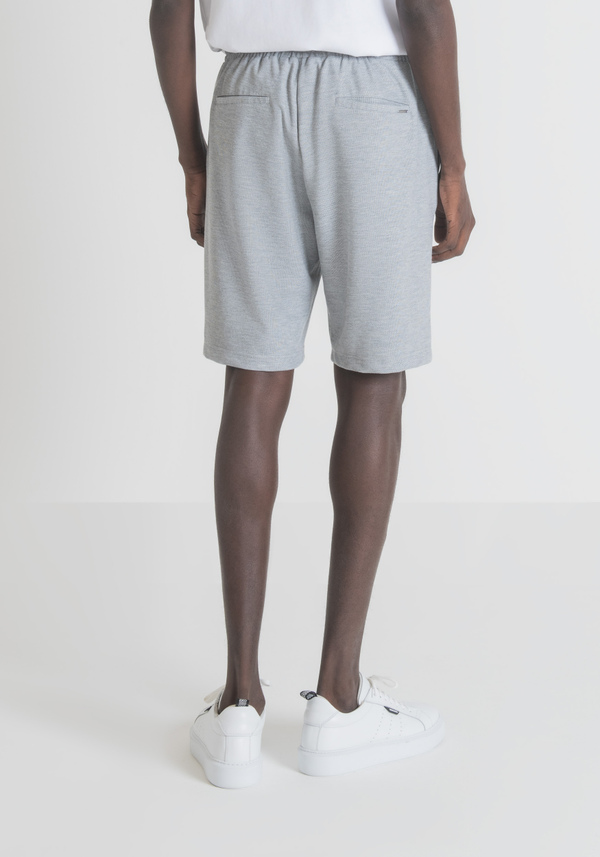 CARROT FIT SHORTS IN STRETCH VISCOSE PIQUET WITH CENTRAL PLEAT - Antony Morato Online Shop