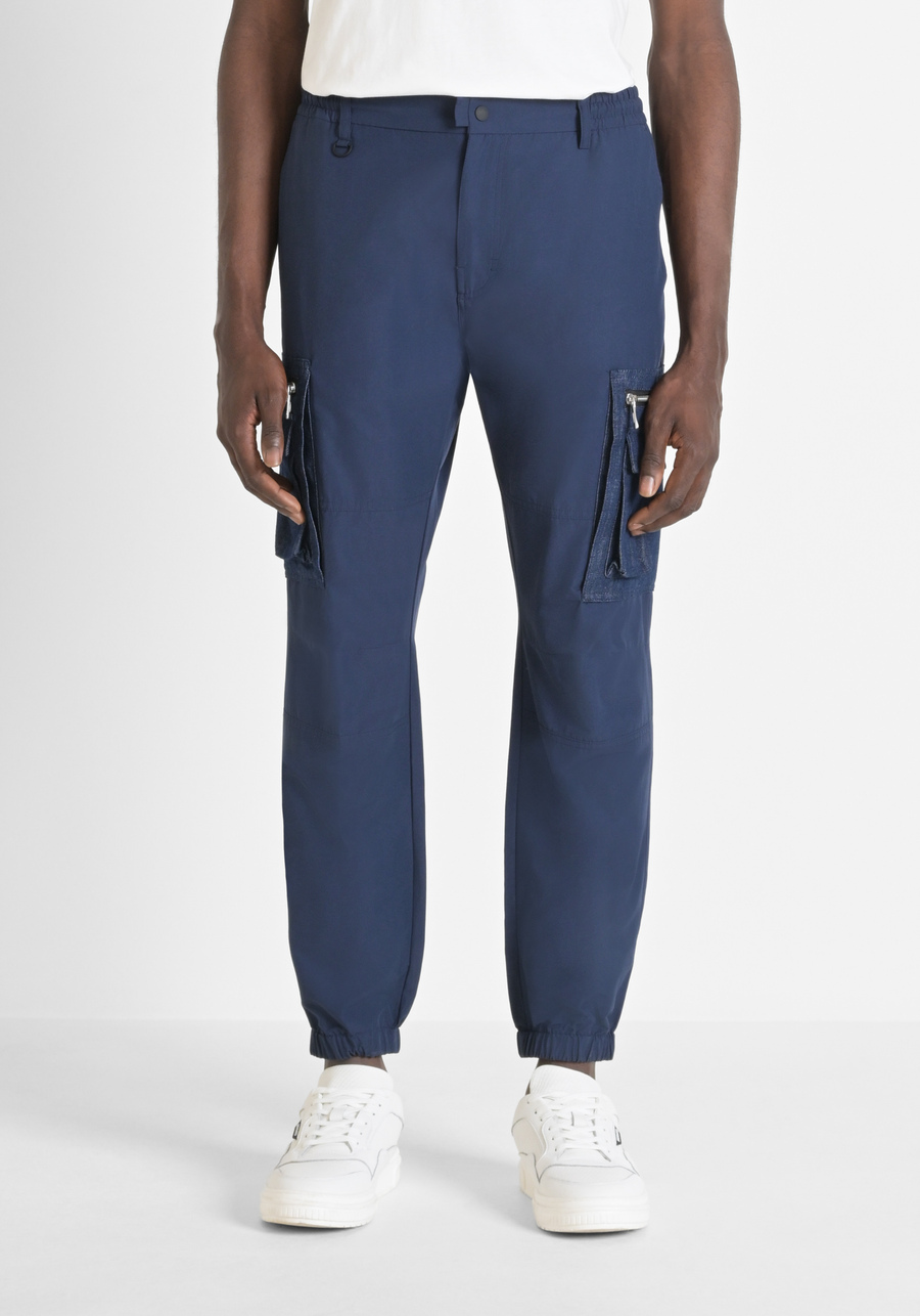 "LARRY" REGULAR FIT TROUSERS IN WATERPROOF COTTON BLEND - Antony Morato Online Shop