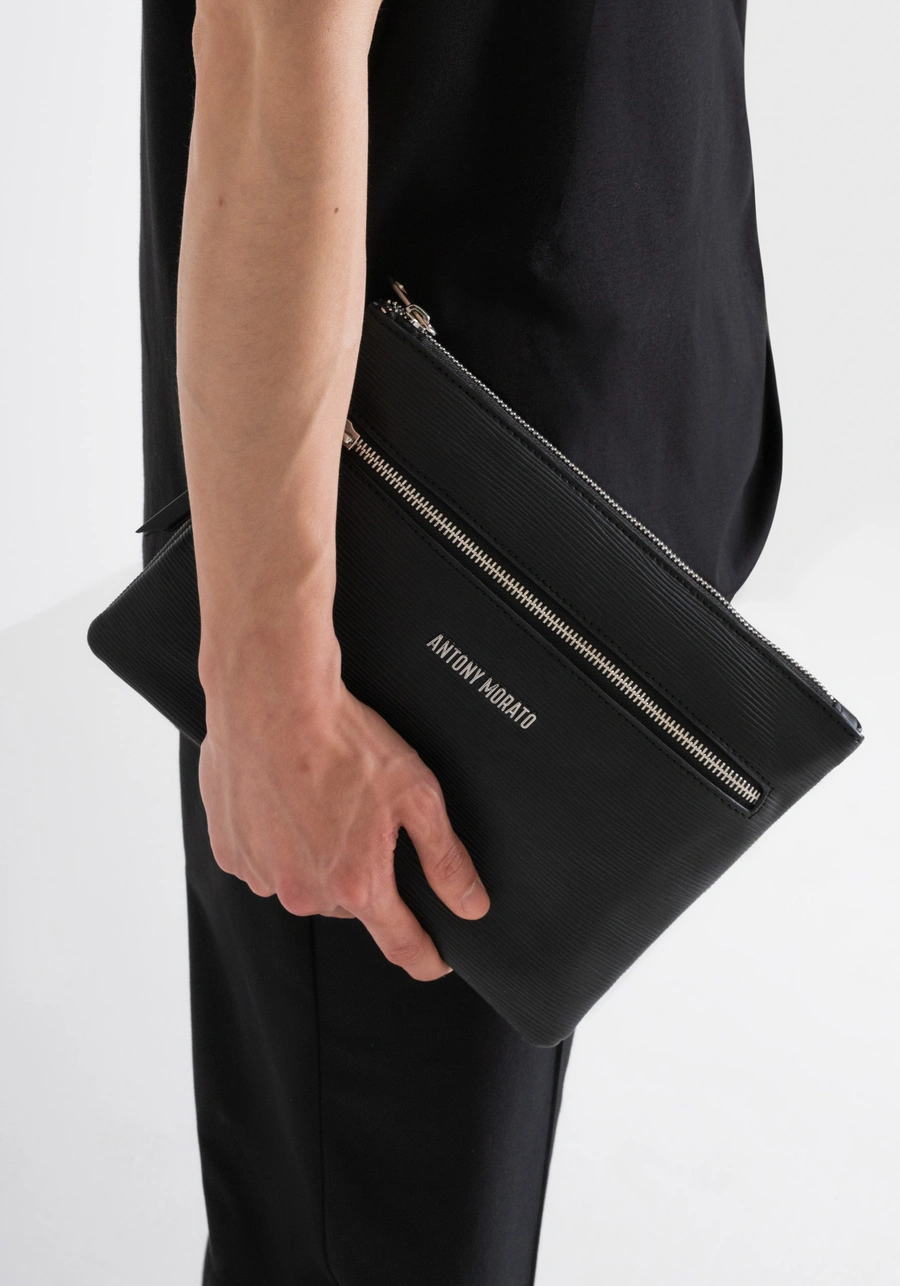 POUCHTASCHE AUS GEWEBE MIT PALMELLATO-EFFEKT - Antony Morato Online Shop
