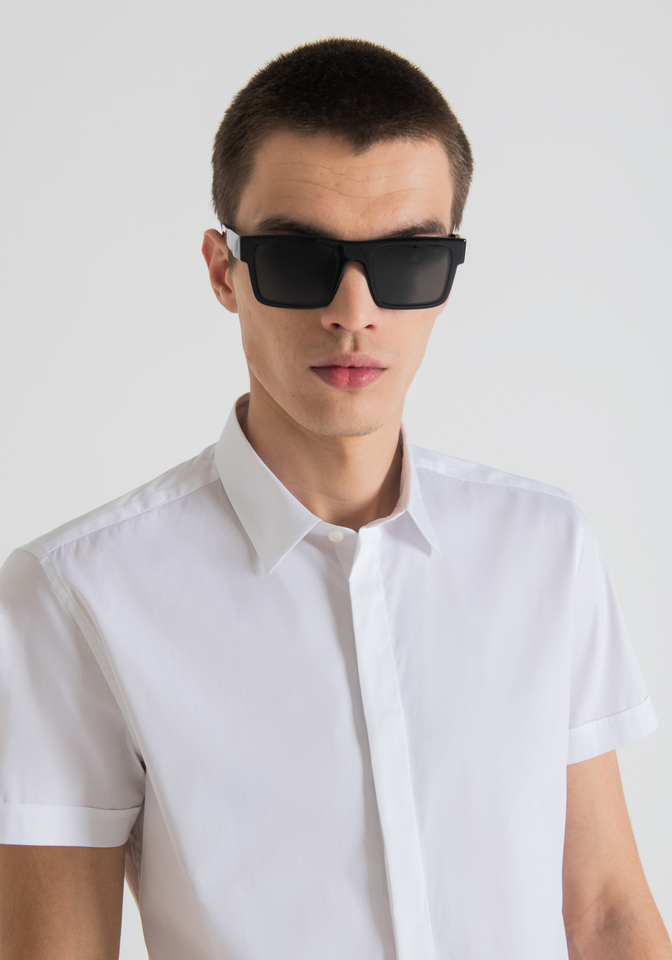 Camisa slim fit de color liso - Antony Morato Online Shop