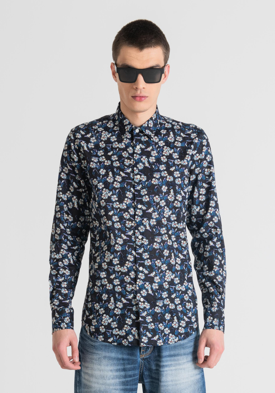 SLIM-FIT “NAPOLI” SHIRT IN 100% COTTON WITH AN ALL-OVER FLOWER PRINT PATTERN - Antony Morato Online Shop