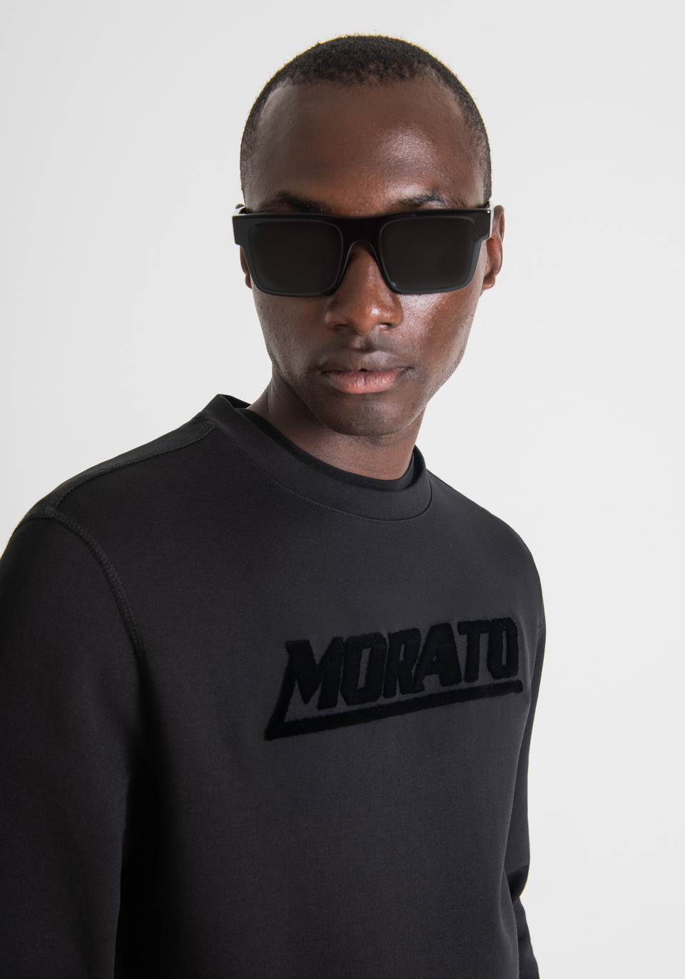 REGULAR-FIT CREW-NECK SWEATSHIRT IN COTTON BLEND WITH EMBROIDERED LOGO ON THE CHEST - Antony Morato Online Shop