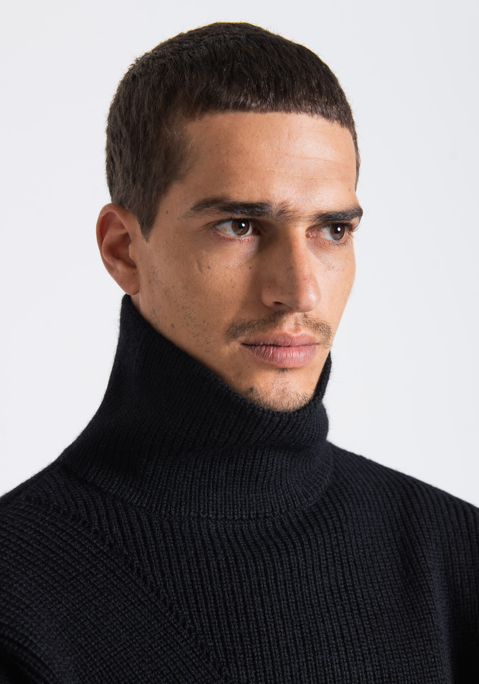 OVERSIZED SWEATER MADE FROM SOFT WOOL WITH RIBBING - Antony Morato Online Shop