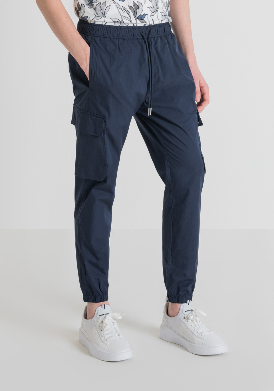 CARGO CARROT-FIT TROUSERS WITH ELASTIC AND DRAWSTRING - Antony Morato Online Shop