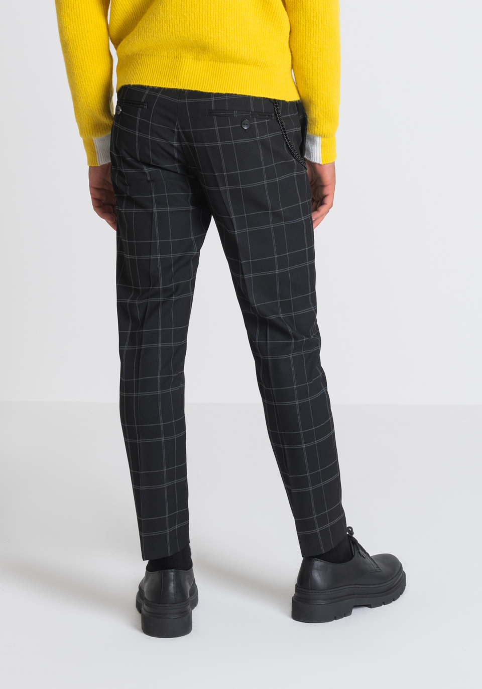 “DAVID” CARROT-FIT TROUSERS IN SOFT STRETCH FABRIC - Antony Morato Online Shop