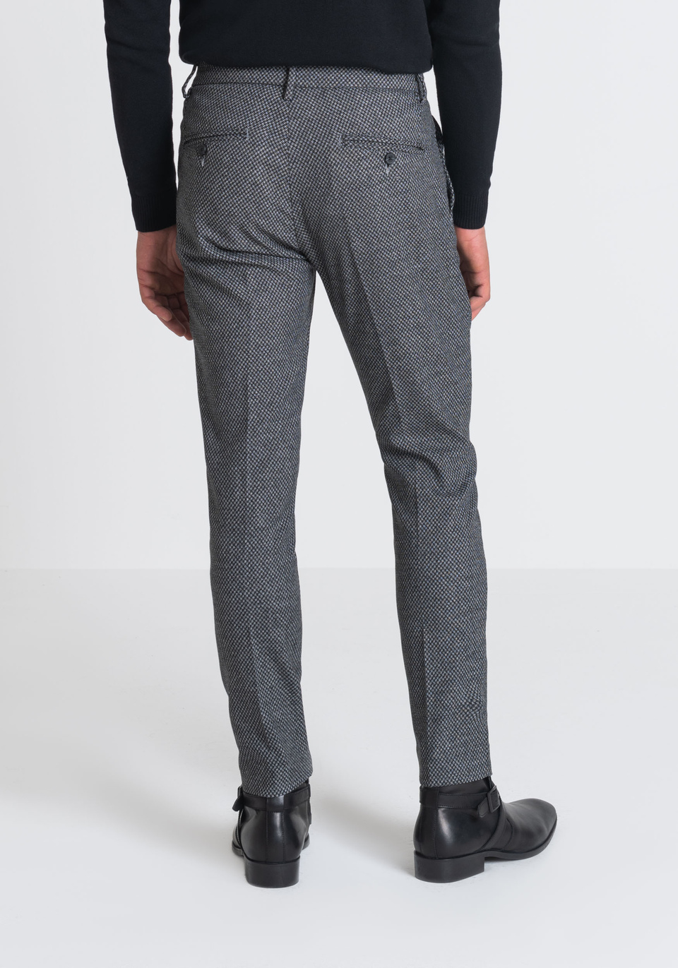 CARROT-FIT “QUENTIN” TROUSERS IN A SOFT STRETCH FABRIC - Antony Morato Online Shop
