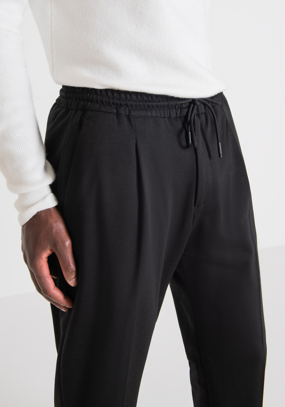 "NEI" REGULAR-FIT TROUSERS WITH ELASTIC AND DRAWSTRING - Antony Morato Online Shop