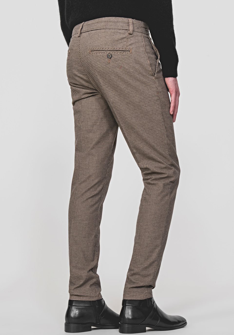 SKINNY-FIT "BRYAN" TROUSERS IN A STRETCHY COTTON BLEND WITH A CHECKED MICRO PATTERN - Antony Morato Online Shop