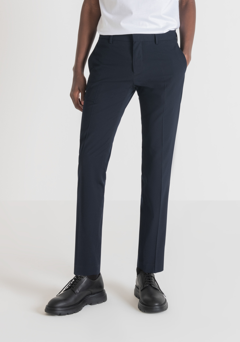 SLIM-FIT “BONNIE” TROUSRS IN A SOFT-TOUCH FABRIC - Antony Morato Online Shop