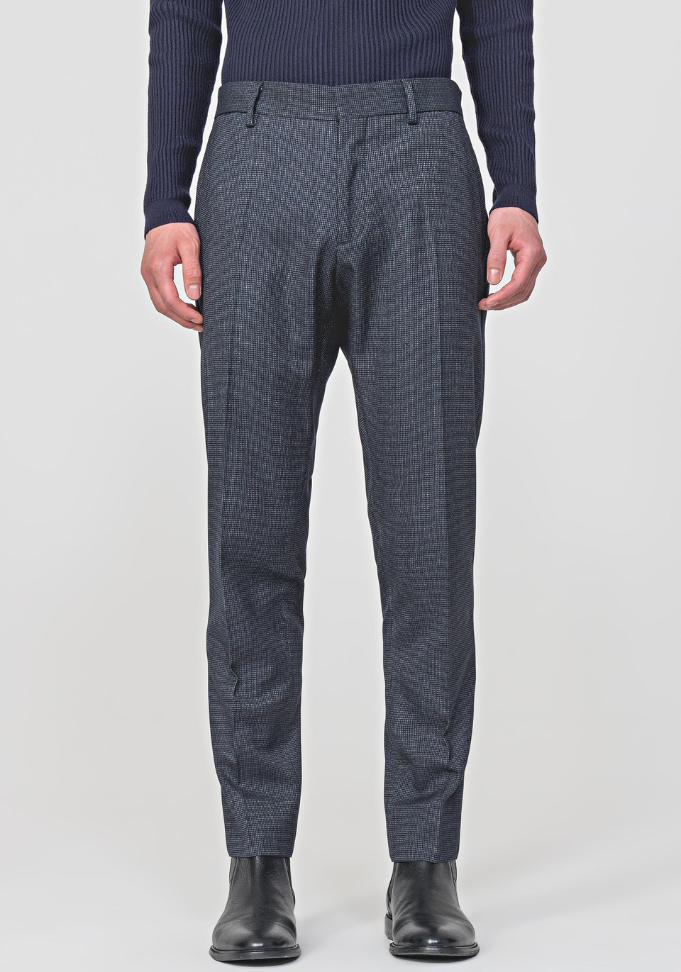 SLIM-FIT "BONNIE" TROUSERS IN A MICRO-PATTERNED WOOL BLEND - Antony Morato Online Shop