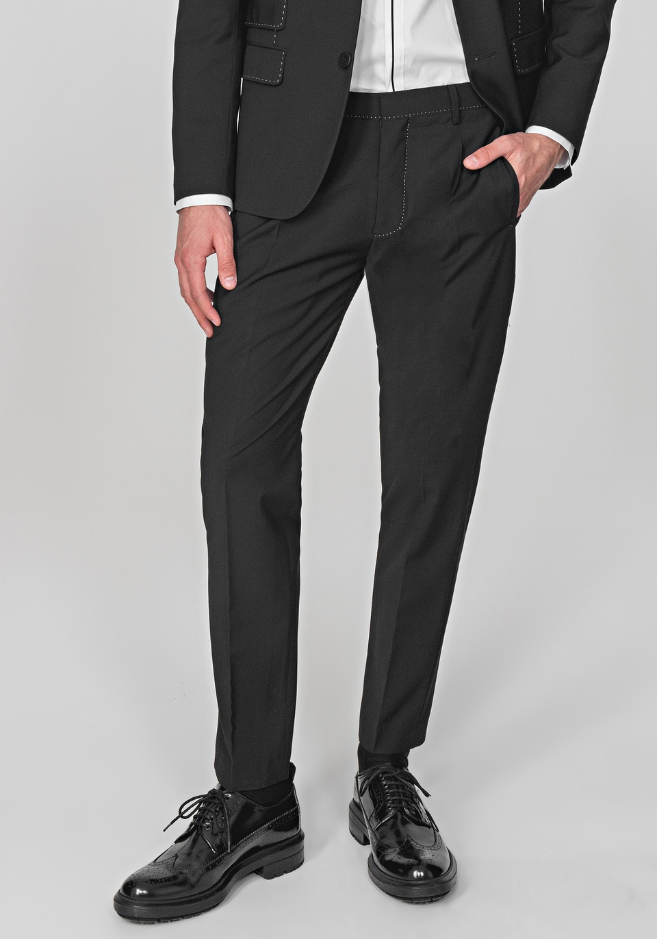 “BRANDY” SLIM-FIT TROUSERS WITH SARTORIAL STITCHING - Antony Morato Online Shop