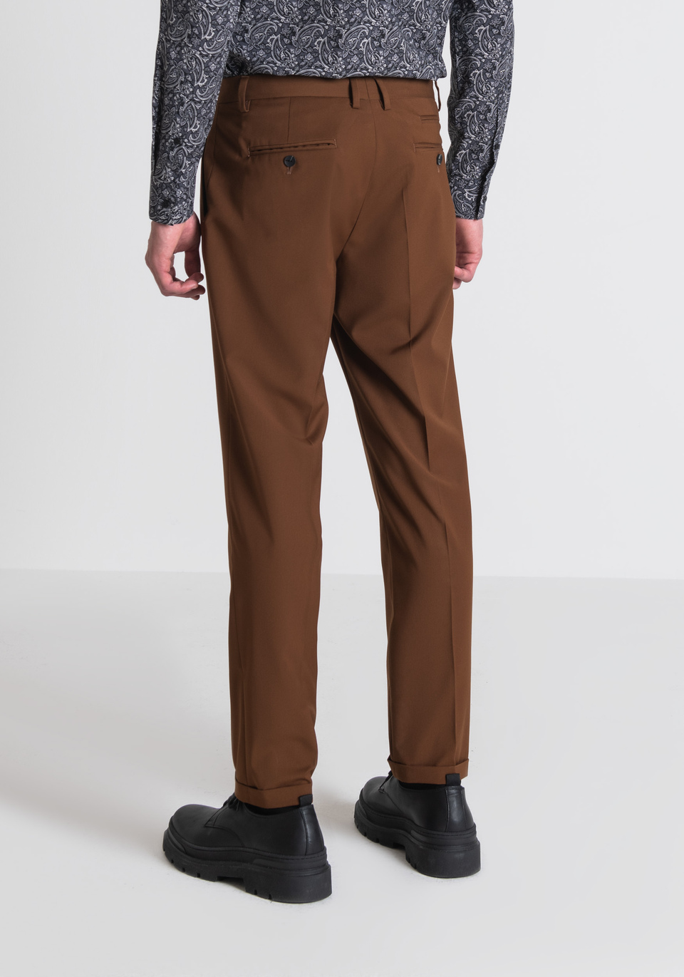 "RAMONES" SLIM FIT TROUSERS IN SOFT-TOUCH STRETCH FABRIC - Antony Morato Online Shop
