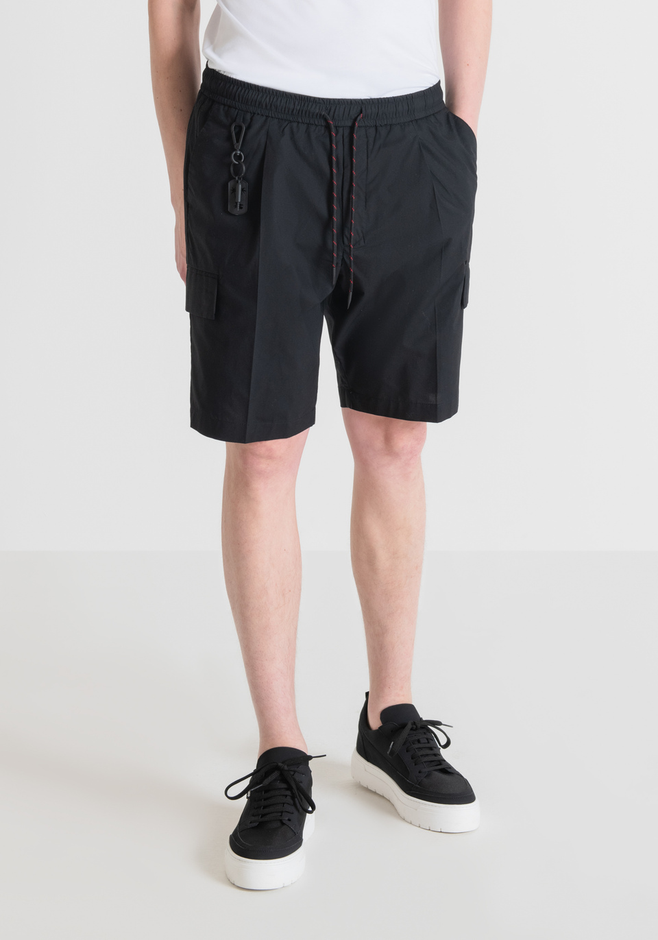 REGULAR-FIT SOFT COTTON CARGO SHORTS 