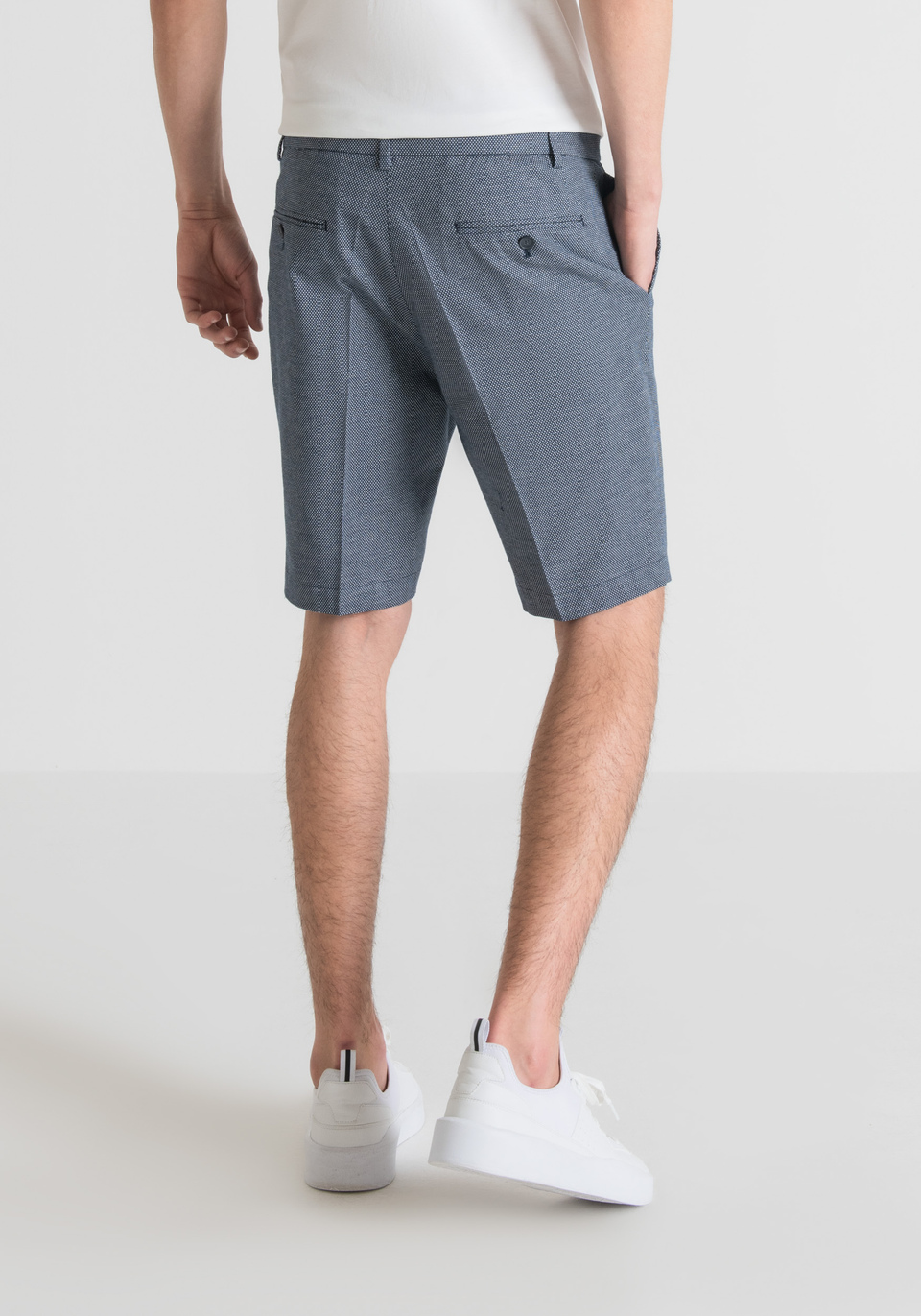 “BRYAN” SKINNY-FIT SHORTS IN STRETCH COTTON WITH MICRO-PATTERN - Antony Morato Online Shop