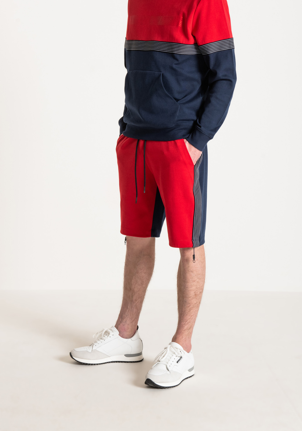 TRACK SHORTS IN COTTON-BLEND FLEECE WITH SIDE BAND DETAILS - Antony Morato Online Shop