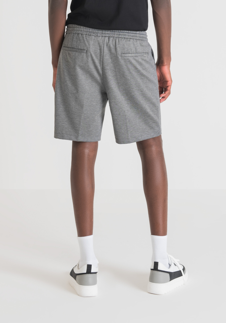 REGULAR FIT SHORTS IN TECHNICAL FABRIC WITH PLEATS - Antony Morato Online Shop