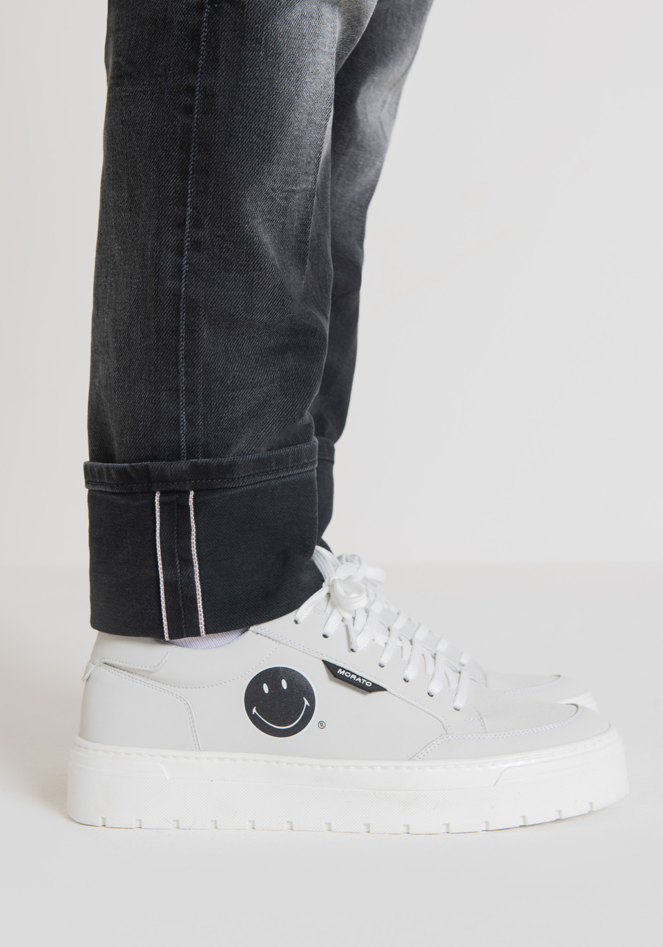 "FLINT" LEATHER AND FABRIC SNEAKERS WITH SMILEY LOGO - Antony Morato Online Shop