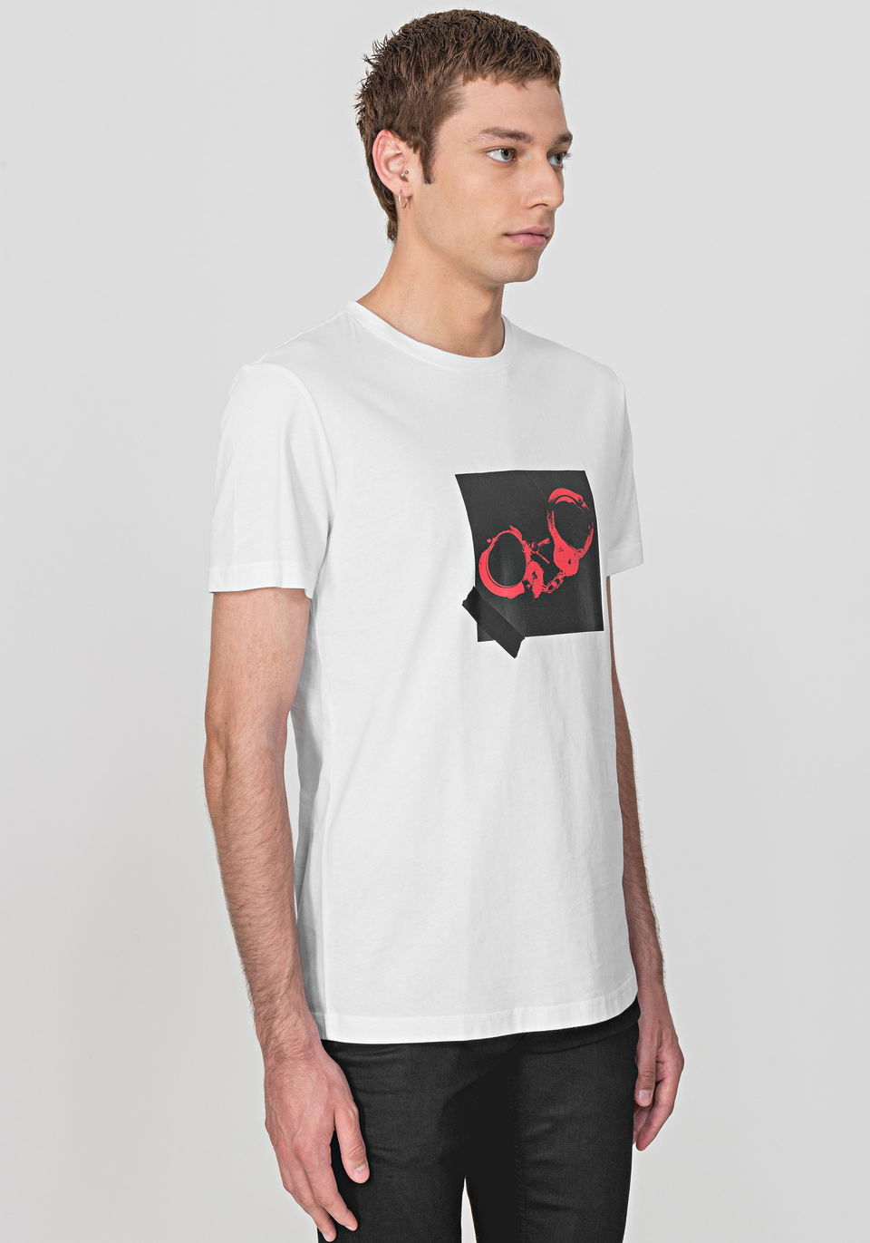 T-SHIRT IN 100% COTTON WITH HANDCUFFS PRINT DESIGN - Antony Morato Online Shop