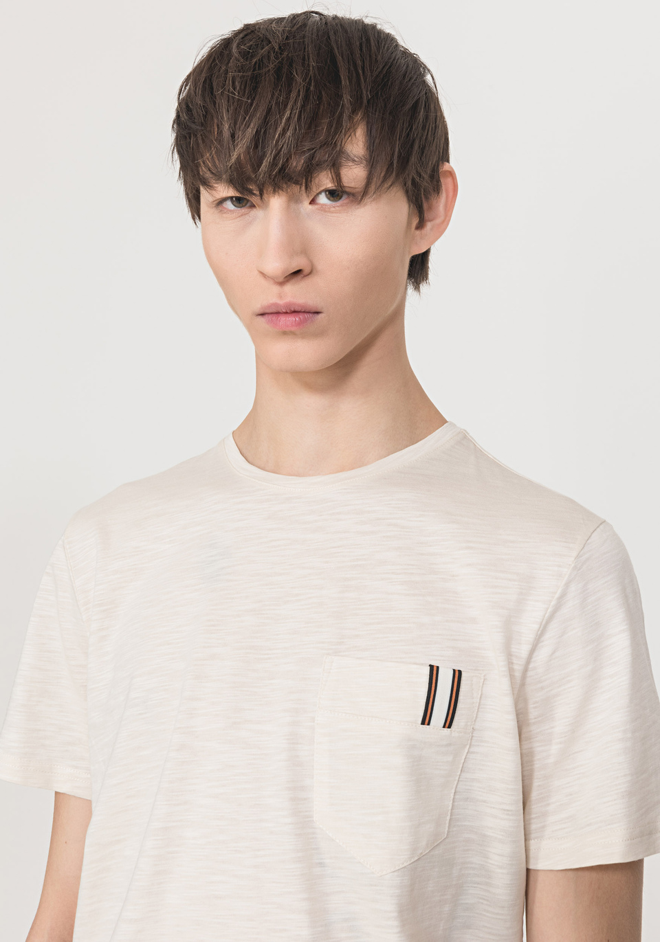 T-SHIRT IN 100% SLUB COTTON WITH BAND DETAIL ON POCKET - Antony Morato Online Shop