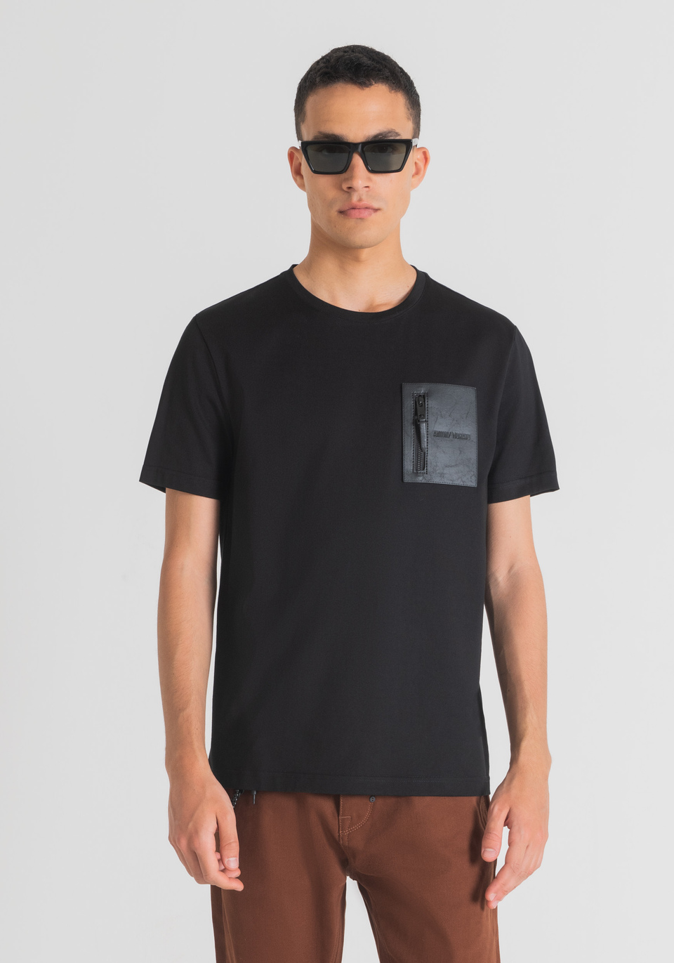 T shirt with leather pocket clearance