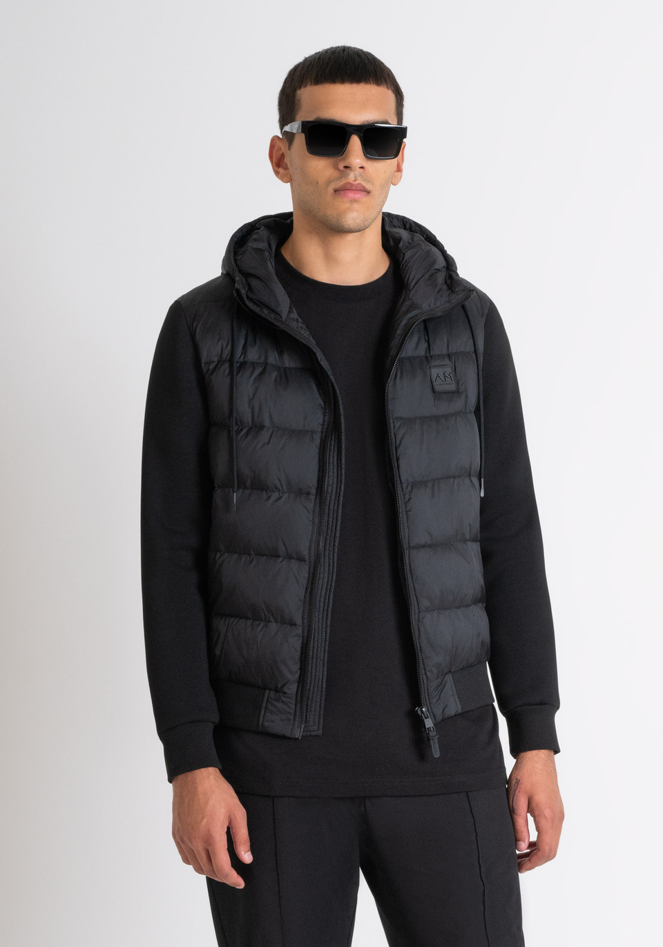 SLIM FIT DOWN JACKET IN BLACK NYLON AND SCUBA FABRIC SLEEVES - Antony Morato Online Shop