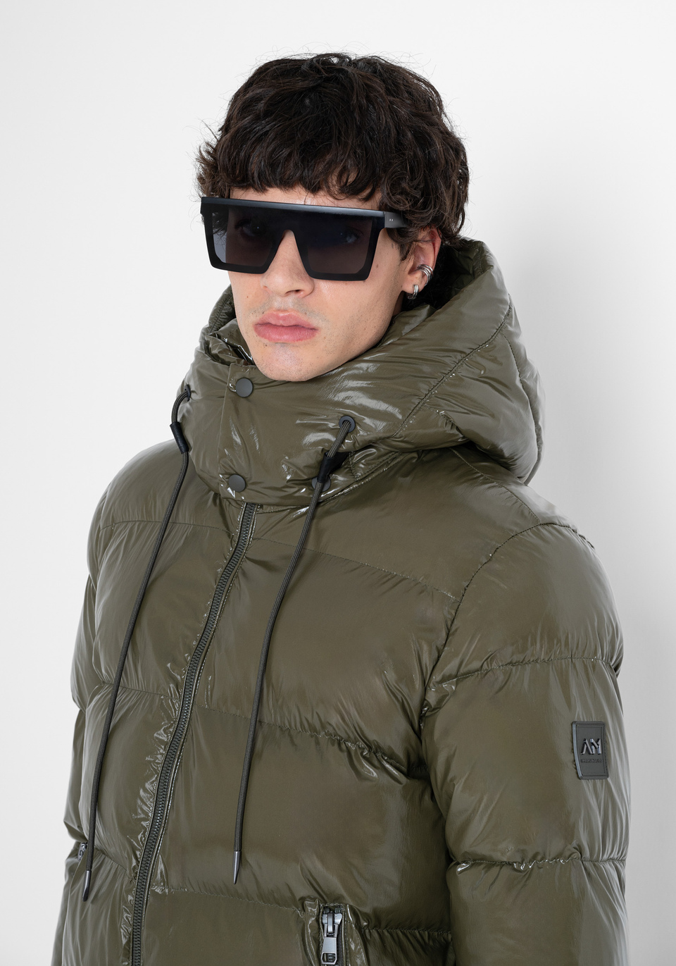 RELAXED FIT DOWN JACKET WITH HOOD AND SYNTHETIC FILLING - Antony Morato Online Shop