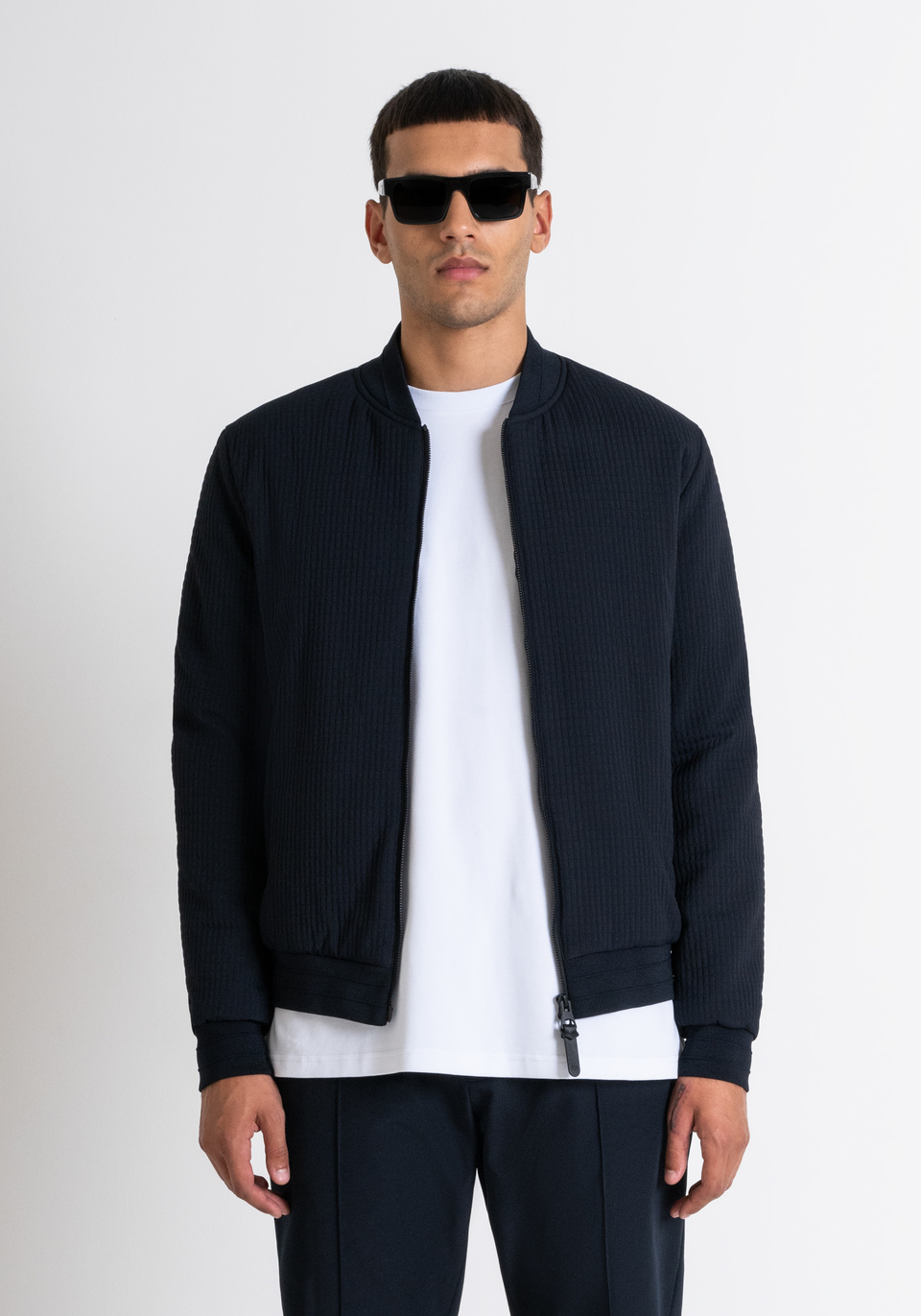 GIUBBOTTO BOMBER REGULAR FIT IN TESSUTO TECNICO BLU CON IMBOTTITURA - Antony Morato Online Shop